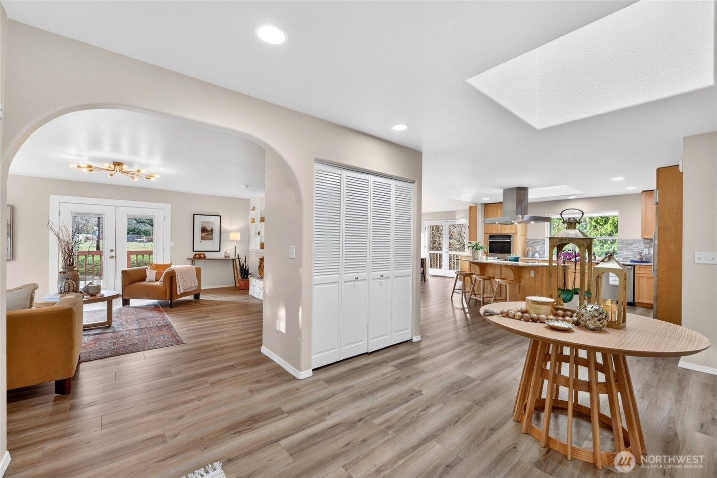 6730 NE 202nd Street , Kenmore, WA 98028