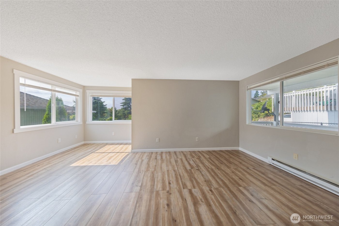 361 Earlington Avenue SW, Renton, WA 98057