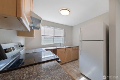 361 Earlington Avenue SW, Renton, WA 98057 - Photo 8