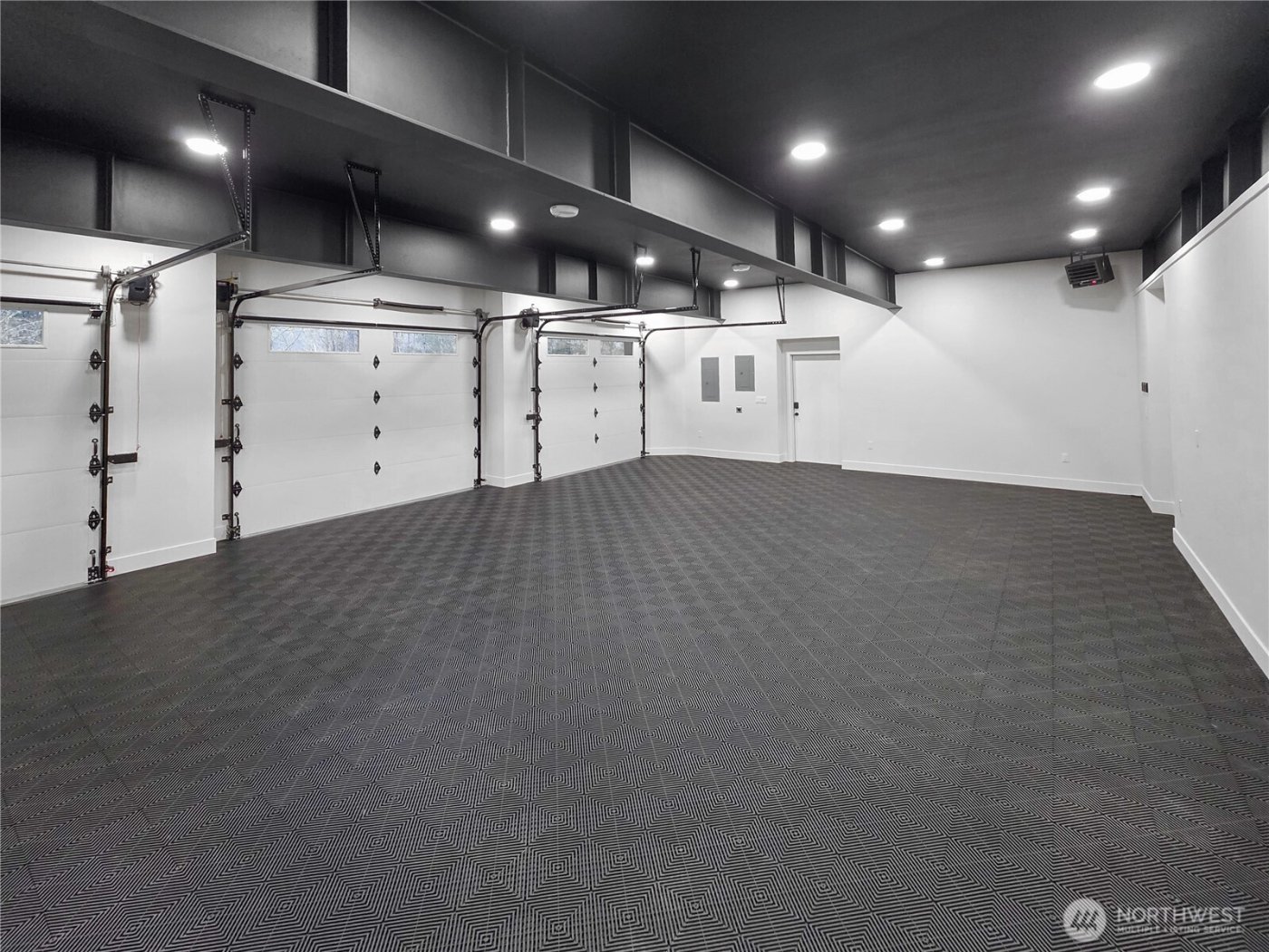 32922 SE Kuzak Road , Enumclaw, WA 98022