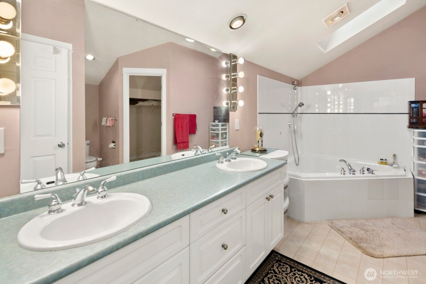 6100 NE 181st Street #7, Kenmore, WA 98028