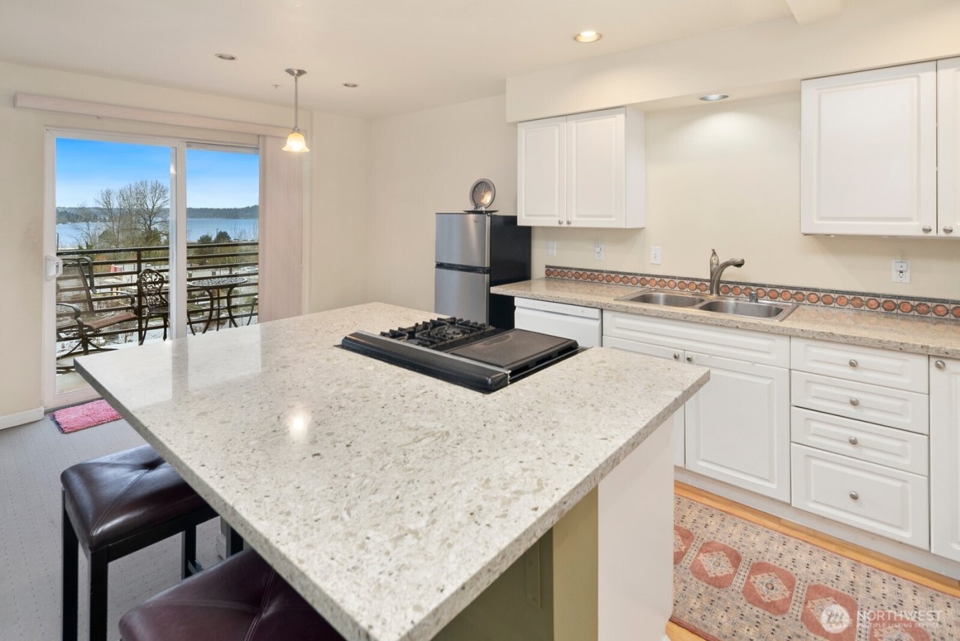 6100 NE 181st Street #7, Kenmore, WA 98028