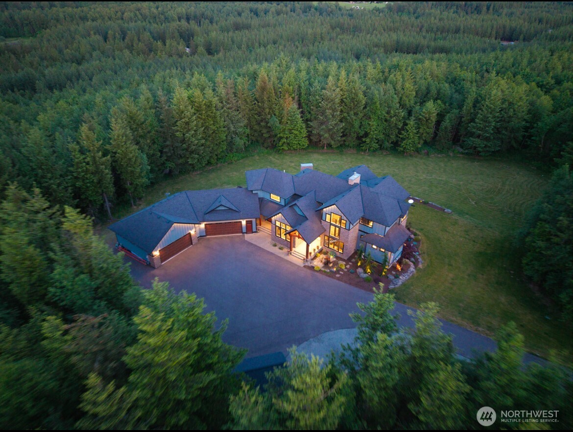 29208 327th Way SE, Ravensdale, WA 98051-8963