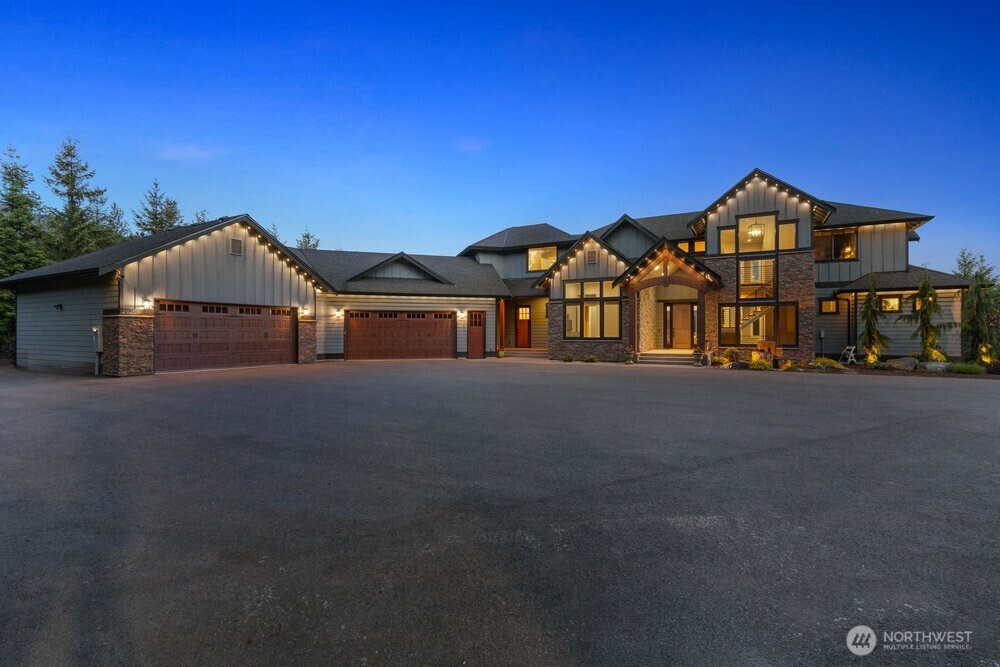 29208 327th Way SE, Ravensdale, WA 98051-8963