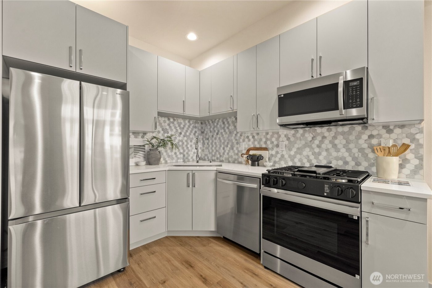 903 A NW 56th Street , Seattle, WA 98107