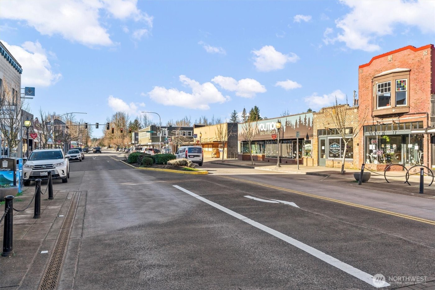 1970 SE 12th Court #D-201, North Bend, WA 98045