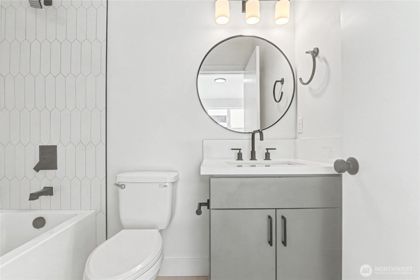 516 13th Avenue SE, Olympia, WA 98501