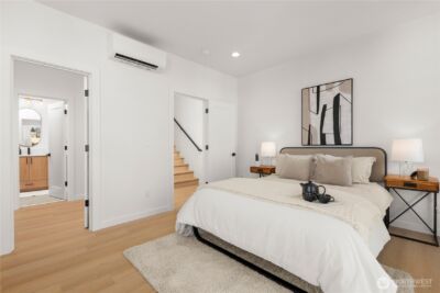 953 N 35th Street , Seattle, WA 98103 - Photo 16