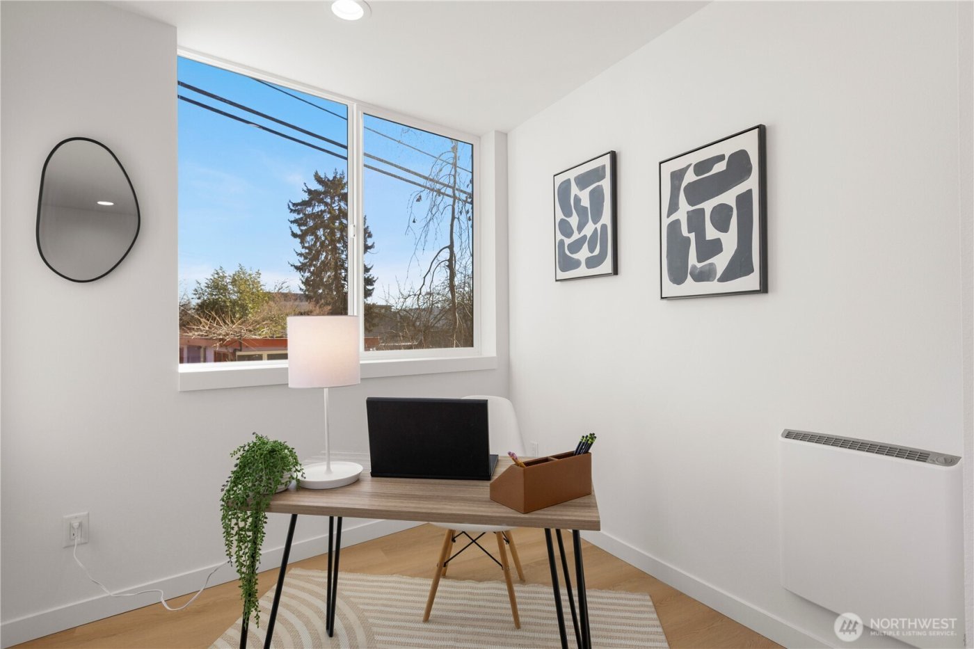 953 N 35th Street , Seattle, WA 98103