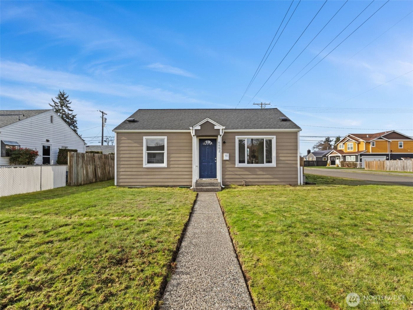 6802 S Oakes Street , Tacoma, WA 98409