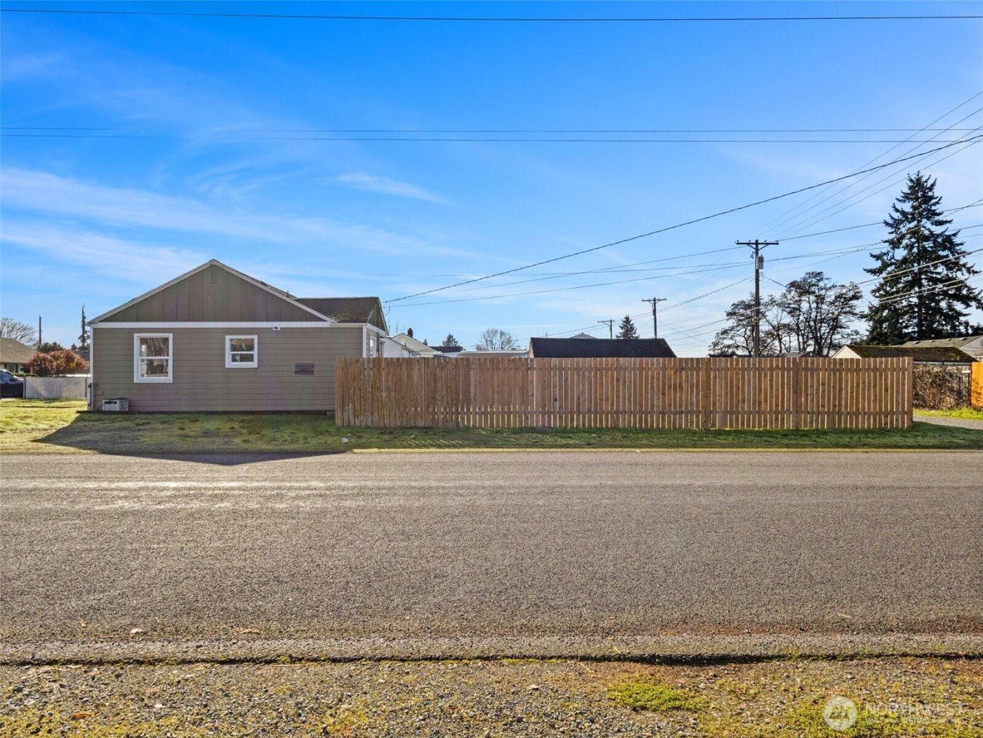 6802 S Oakes Street , Tacoma, WA 98409