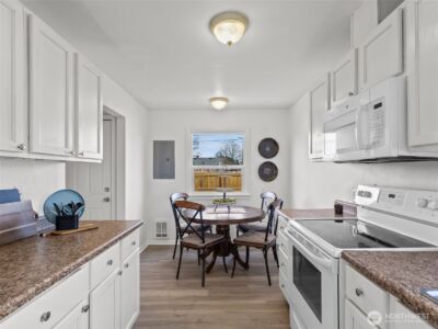 6802 S Oakes Street , Tacoma, WA 98409 - Photo 3