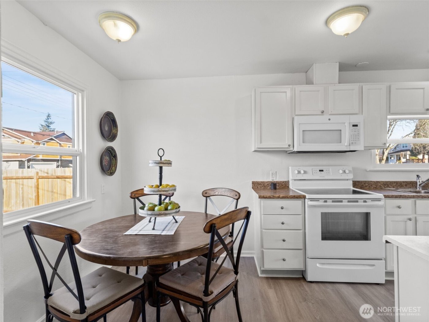 6802 S Oakes Street , Tacoma, WA 98409