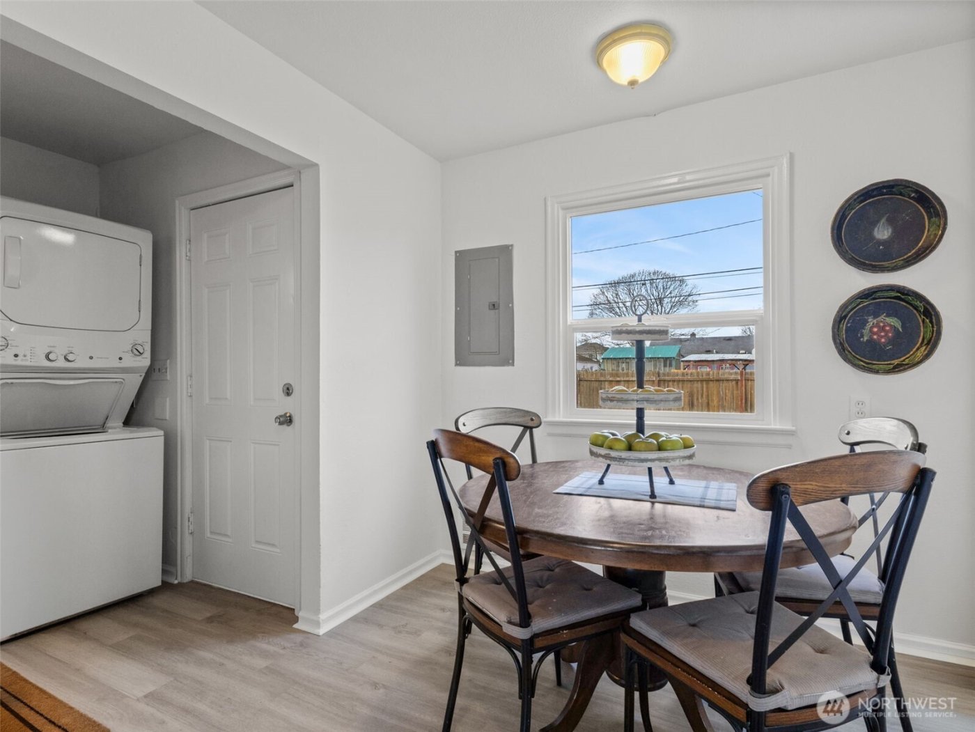 6802 S Oakes Street , Tacoma, WA 98409