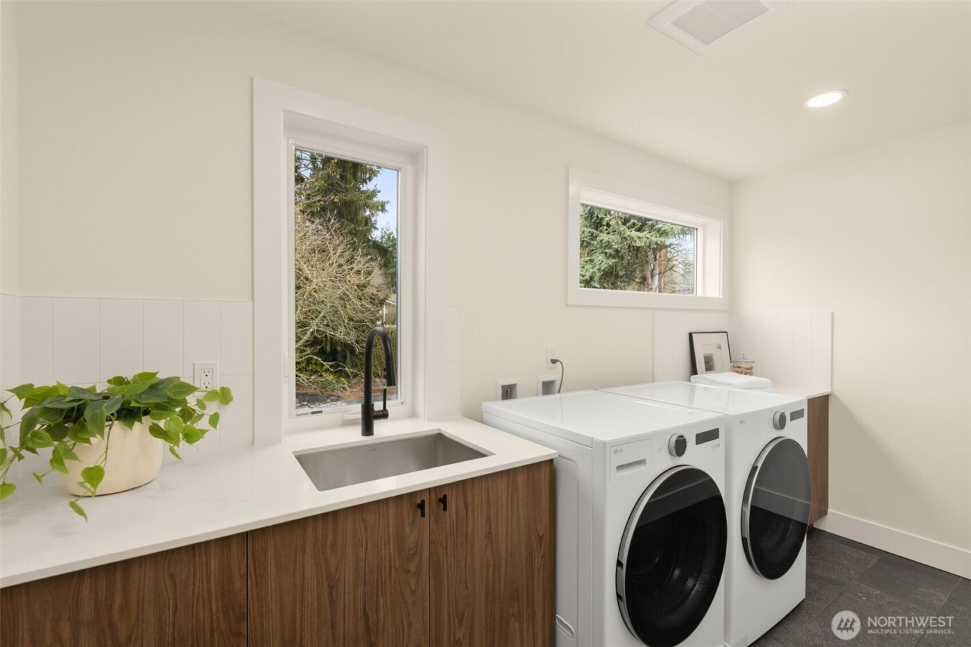 11415 NE 91st Street , Kirkland, WA 98033