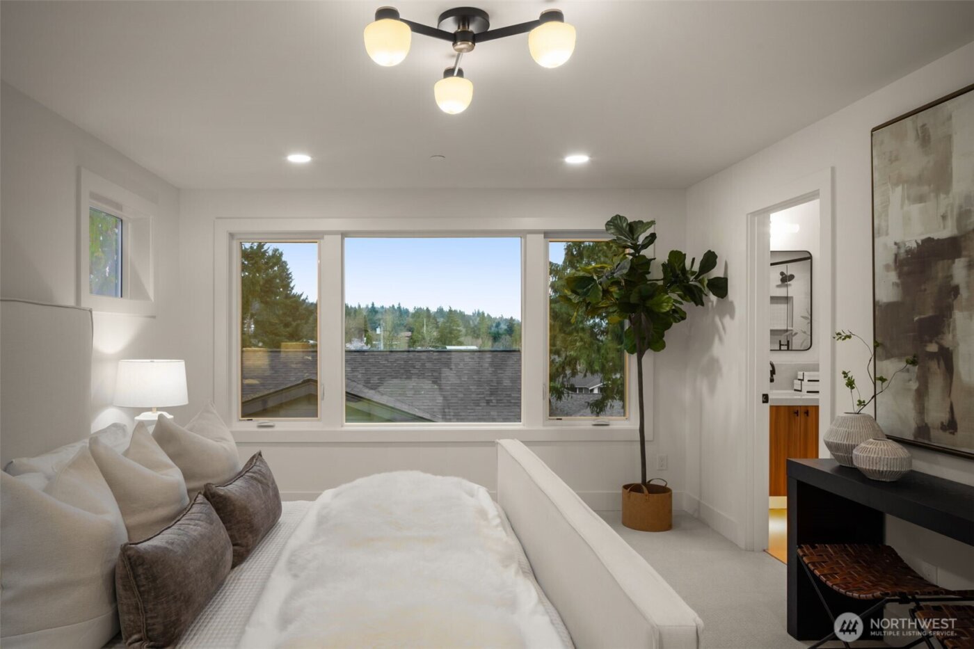 11415 NE 91st Street , Kirkland, WA 98033