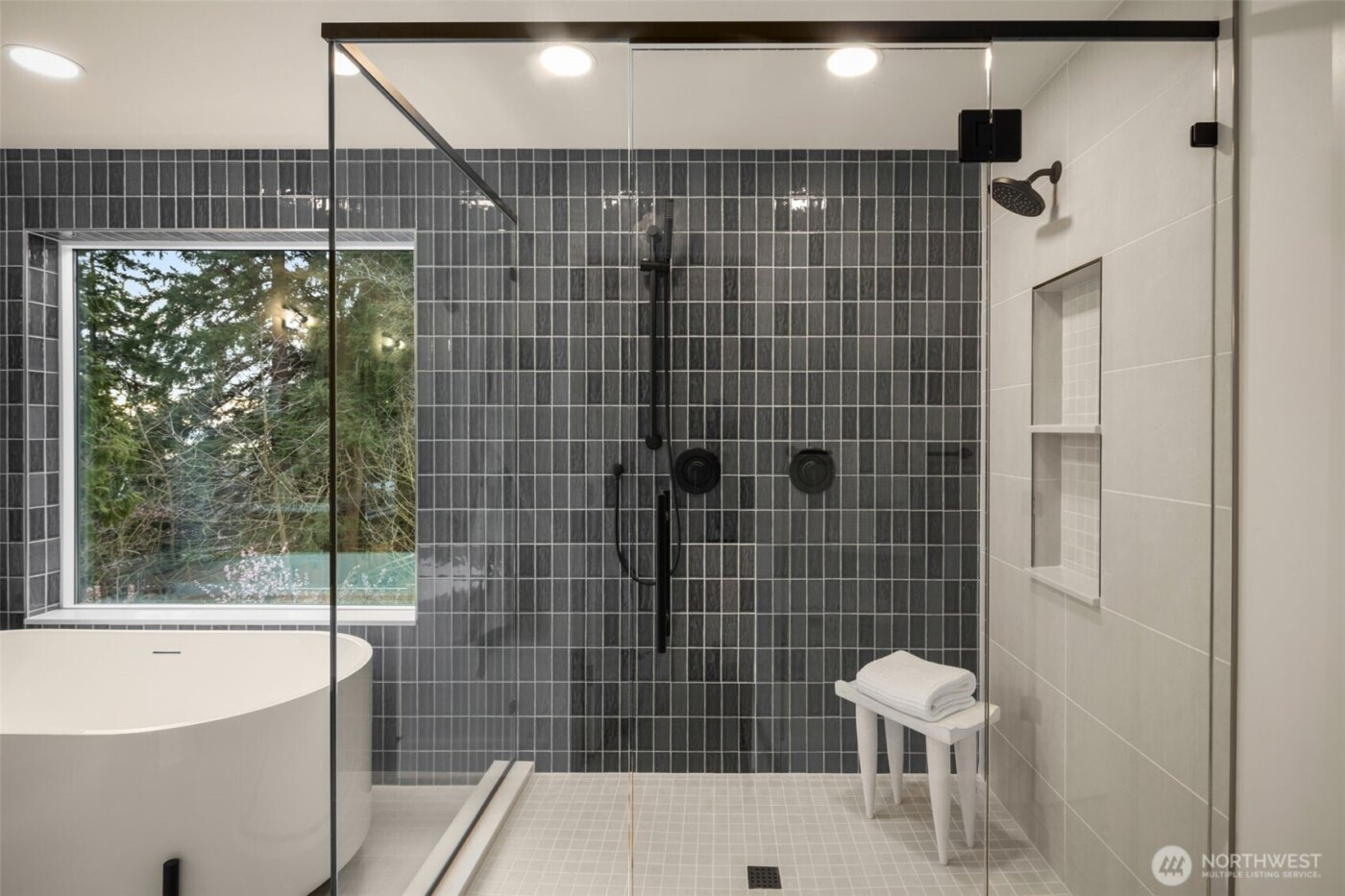 11415 NE 91st Street , Kirkland, WA 98033