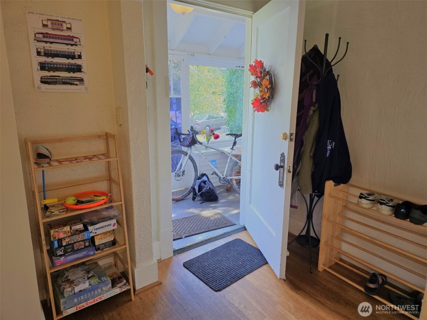 5619 16th Avenue NE, Seattle, WA 98105