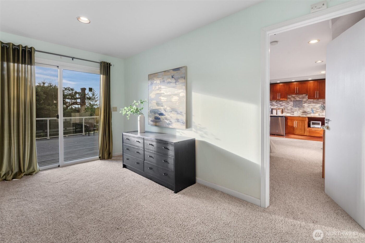 13603 SE 55th Place , Bellevue, WA 98006