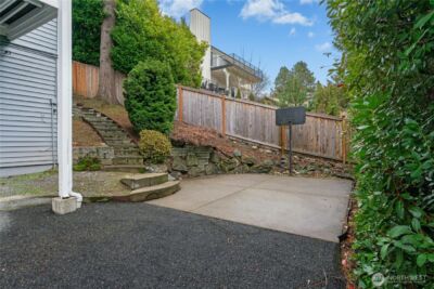 13603 SE 55th Place , Bellevue, WA 98006 - Photo 39