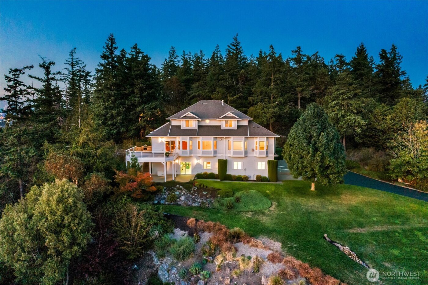 8661 Southridge Place , Anacortes, WA 98221