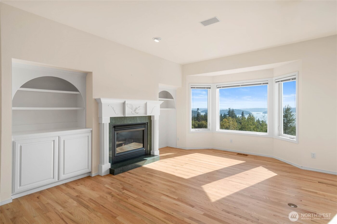 8661 Southridge Place , Anacortes, WA 98221