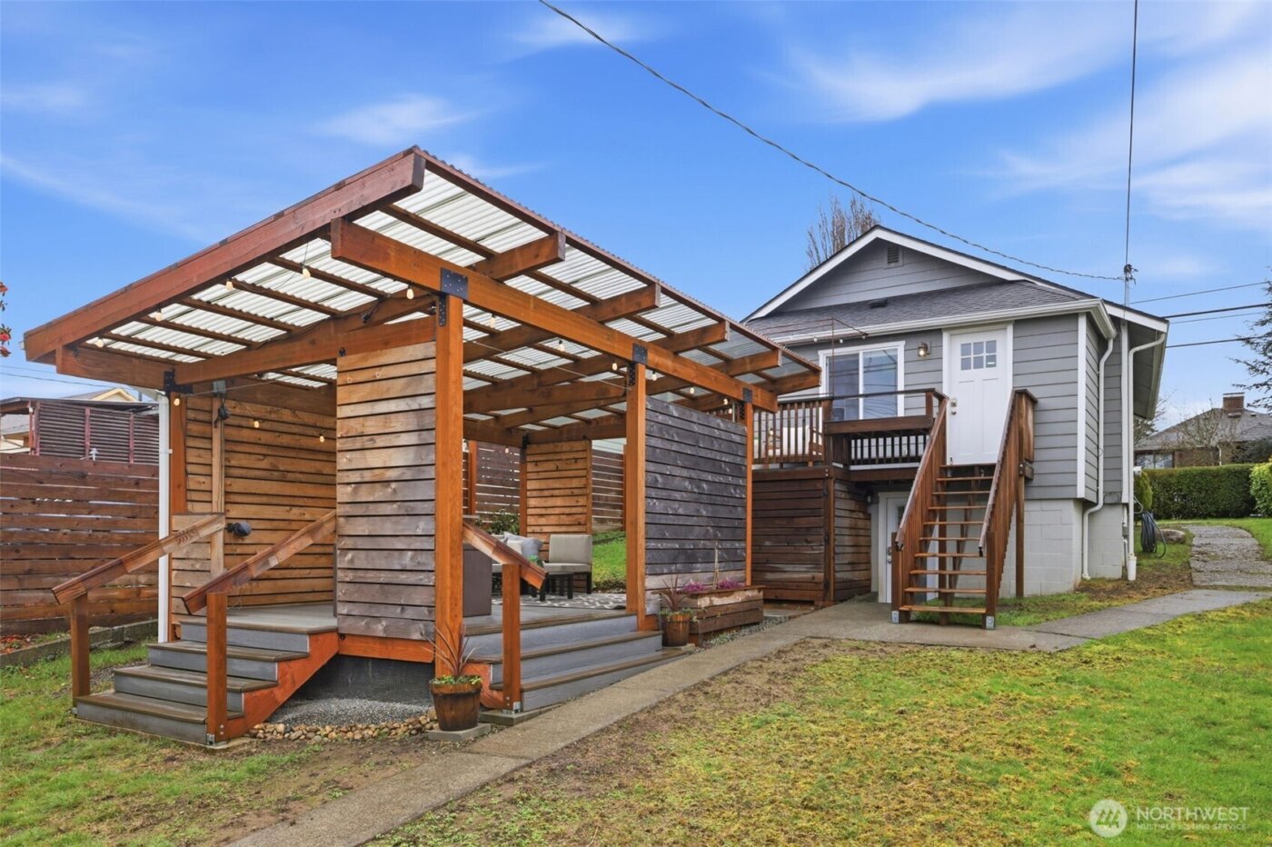 8719 16th Avenue SW, Seattle, WA 98106