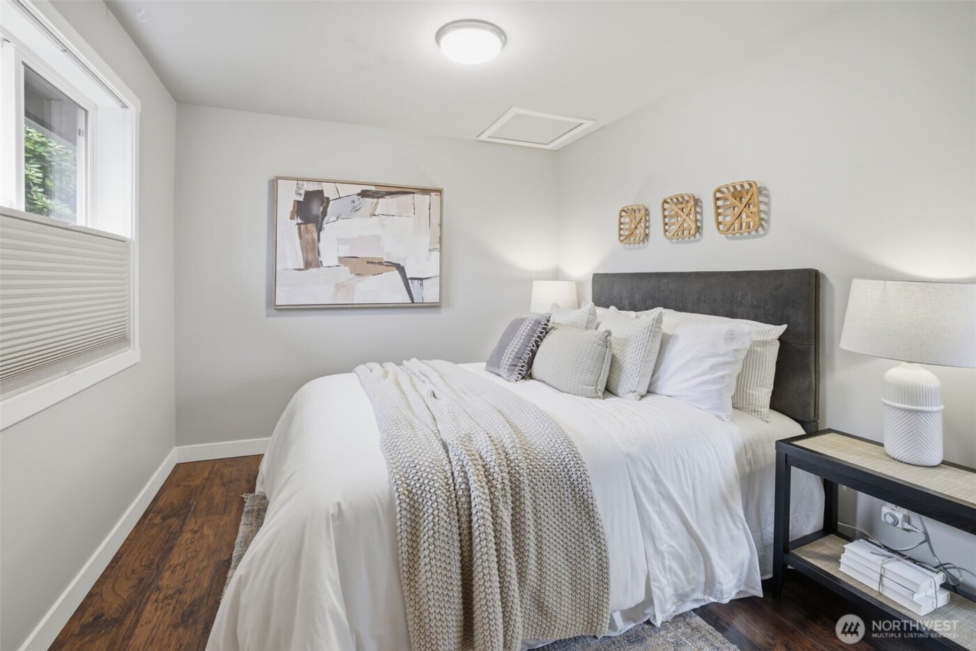 8719 16th Avenue SW, Seattle, WA 98106