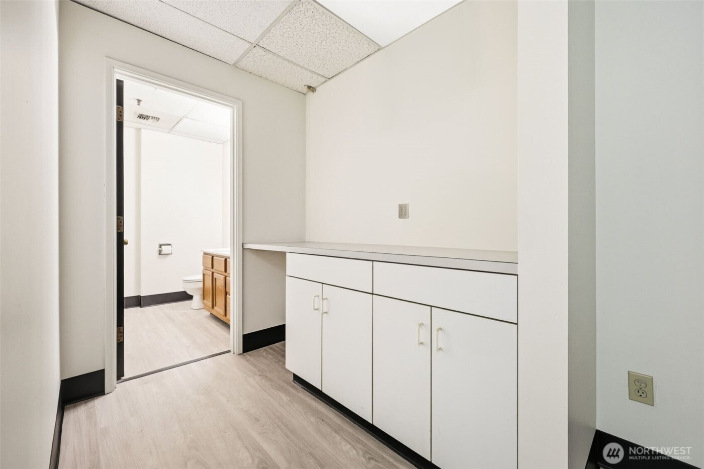 8745 Greenwood Avenue N #A, Seattle, WA 98103-3650