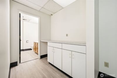 8745 Greenwood Avenue N #A, Seattle, WA 98103-3650 - Photo 17