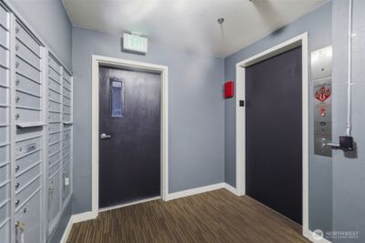 8745 Greenwood Avenue N #A, Seattle, WA 98103-3650 - Photo 28