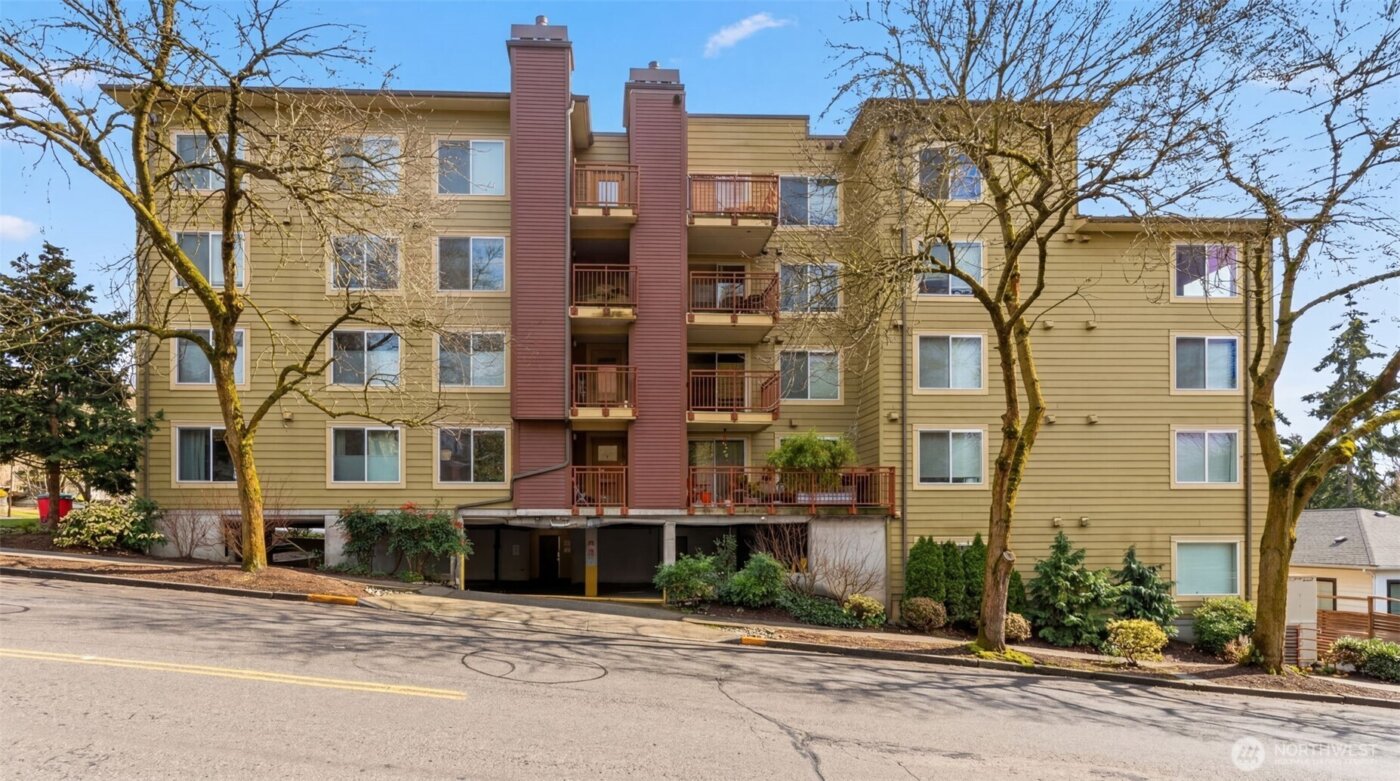 8745 Greenwood Avenue N #A, Seattle, WA 98103-3650