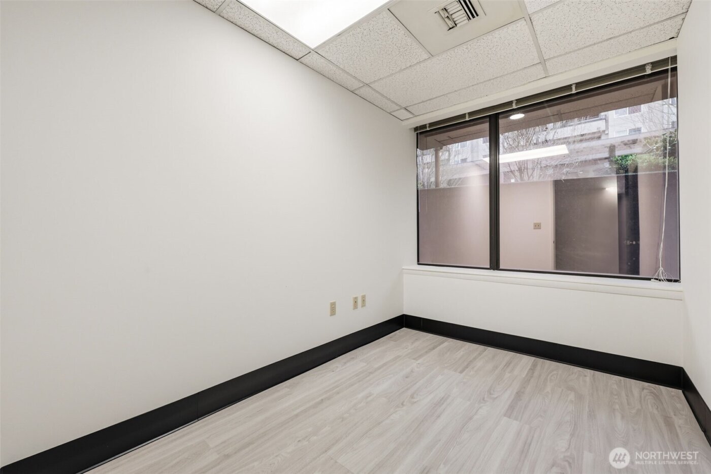 8745 Greenwood Avenue N #A, Seattle, WA 98103-3650