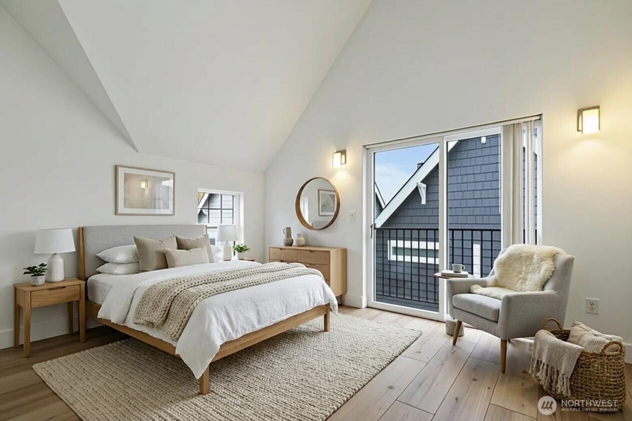 910 N 74th Street , Seattle, WA 98103