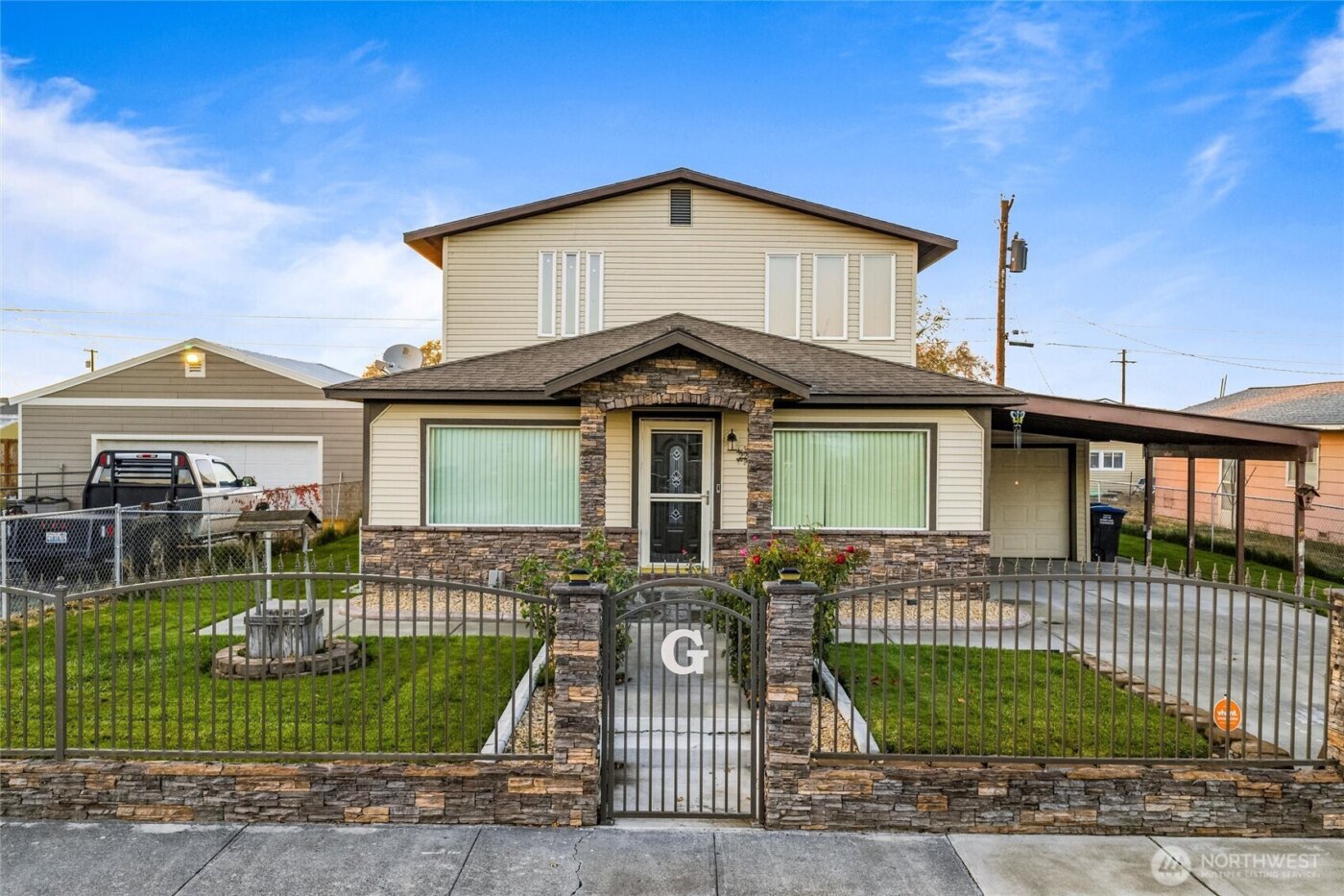 2208 W Spruce , Moses Lake, WA 98837