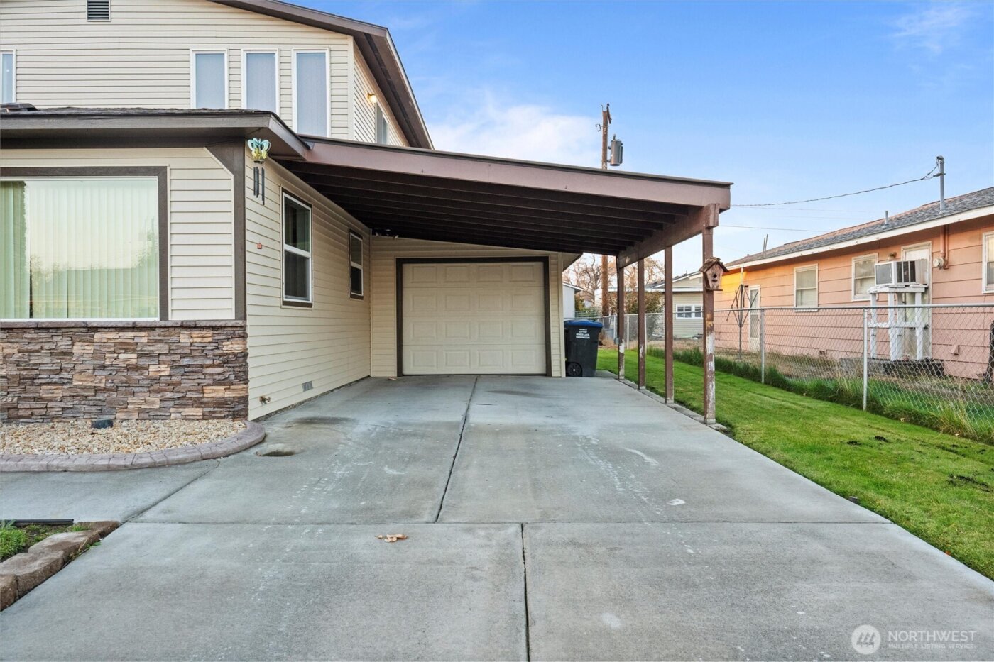 2208 W Spruce , Moses Lake, WA 98837