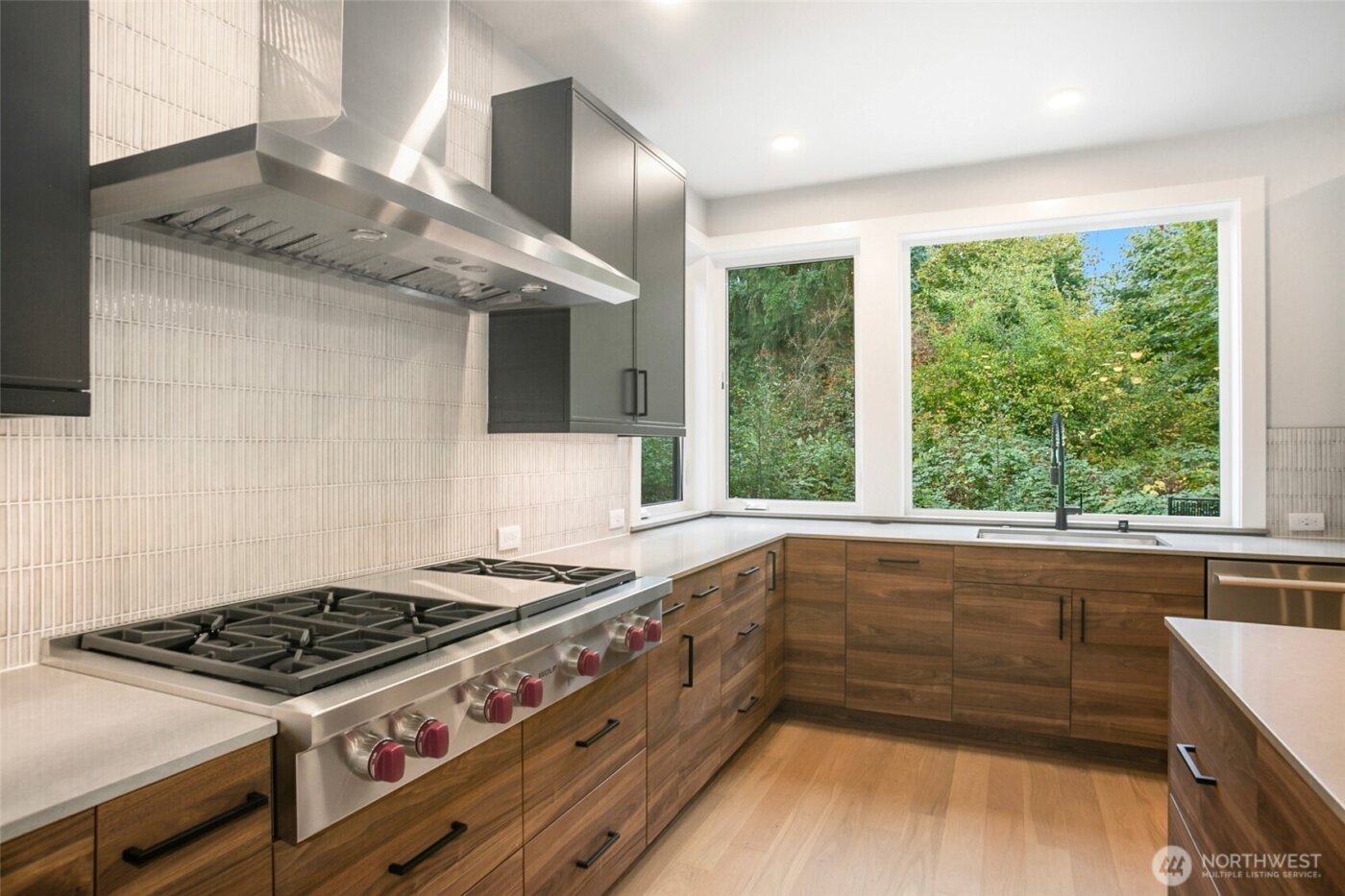 13032 SE 19th Court , Bellevue, WA 98005
