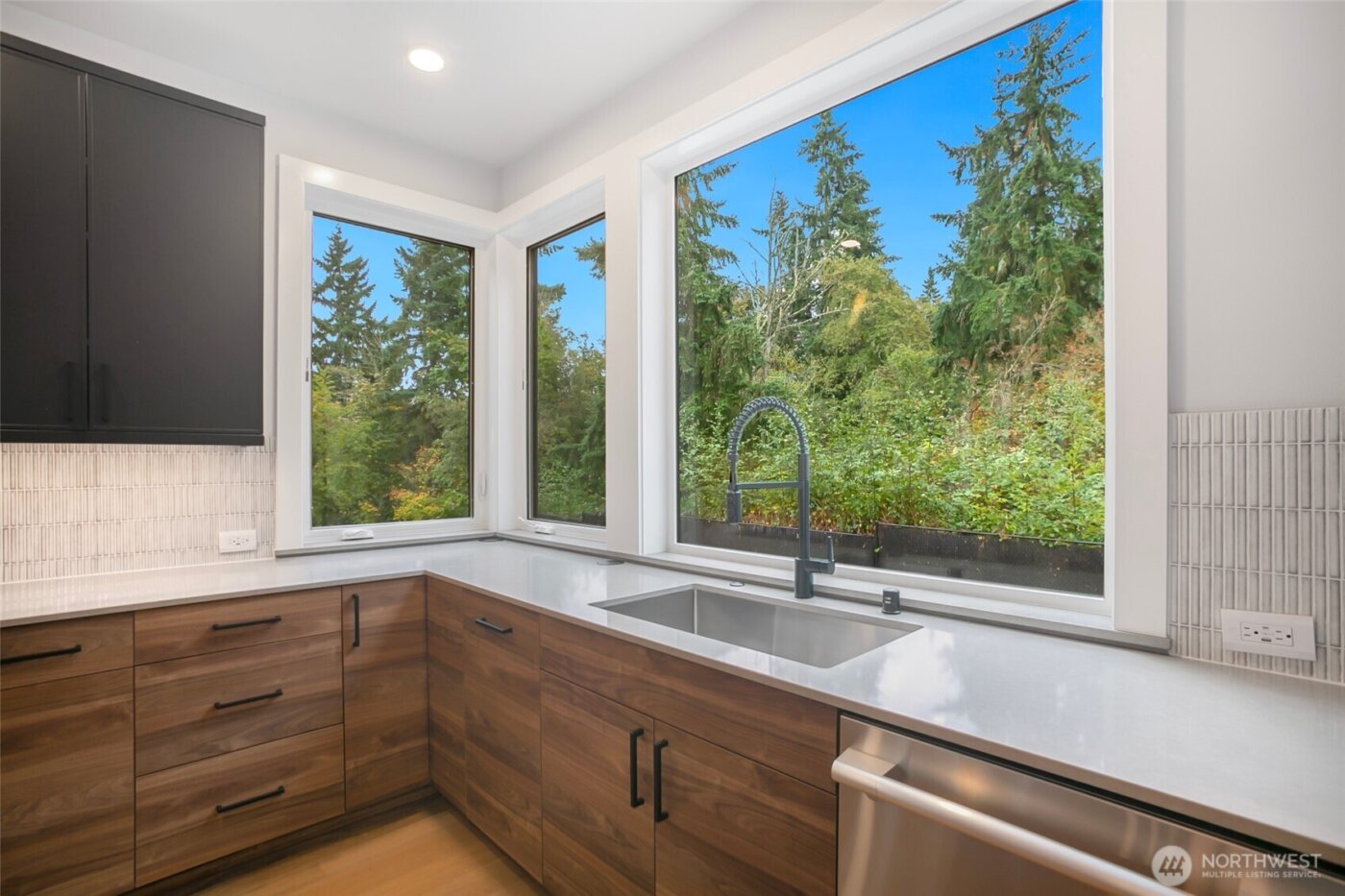 13032 SE 19th Court , Bellevue, WA 98005