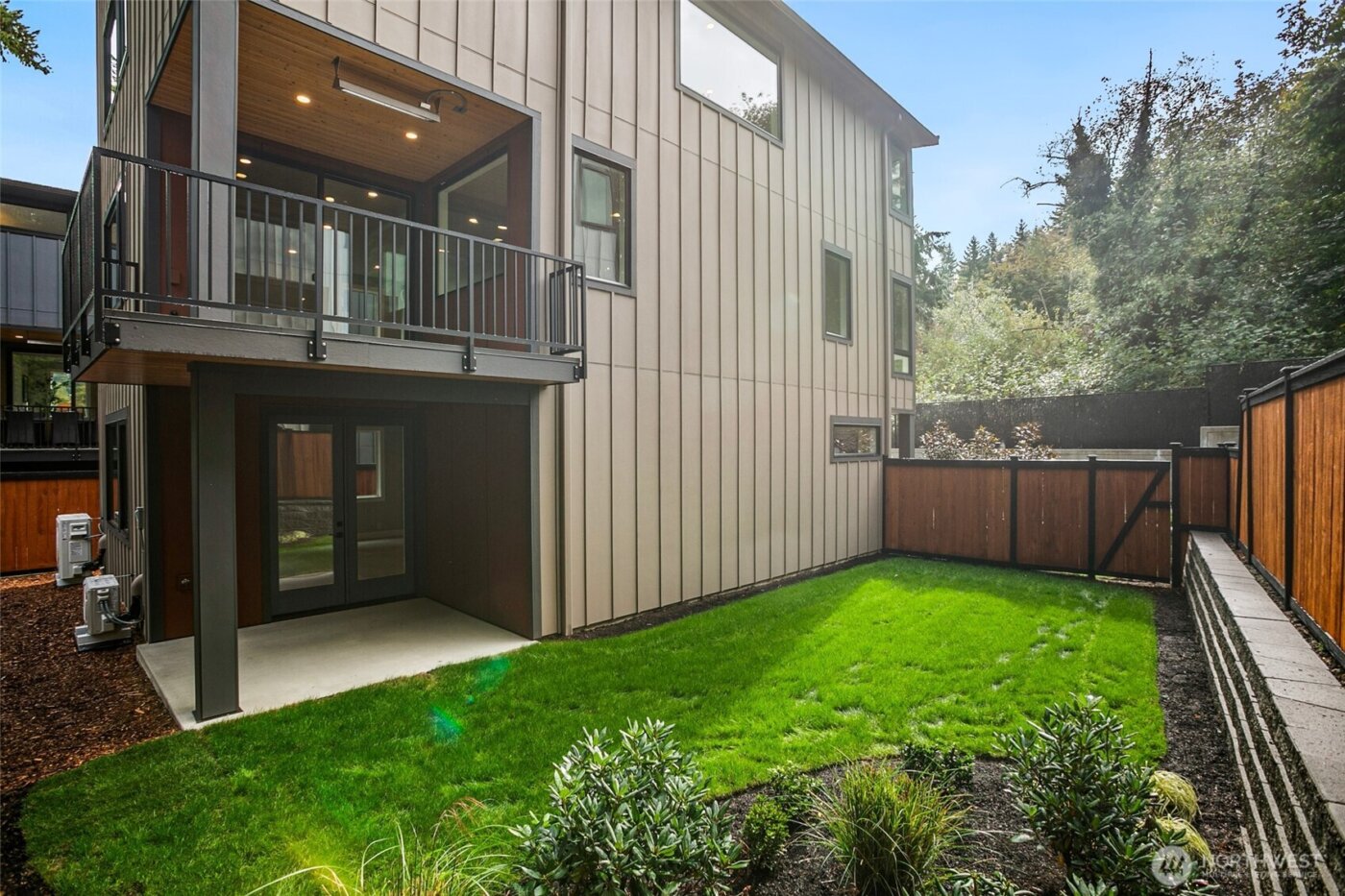 13032 SE 19th Court , Bellevue, WA 98005