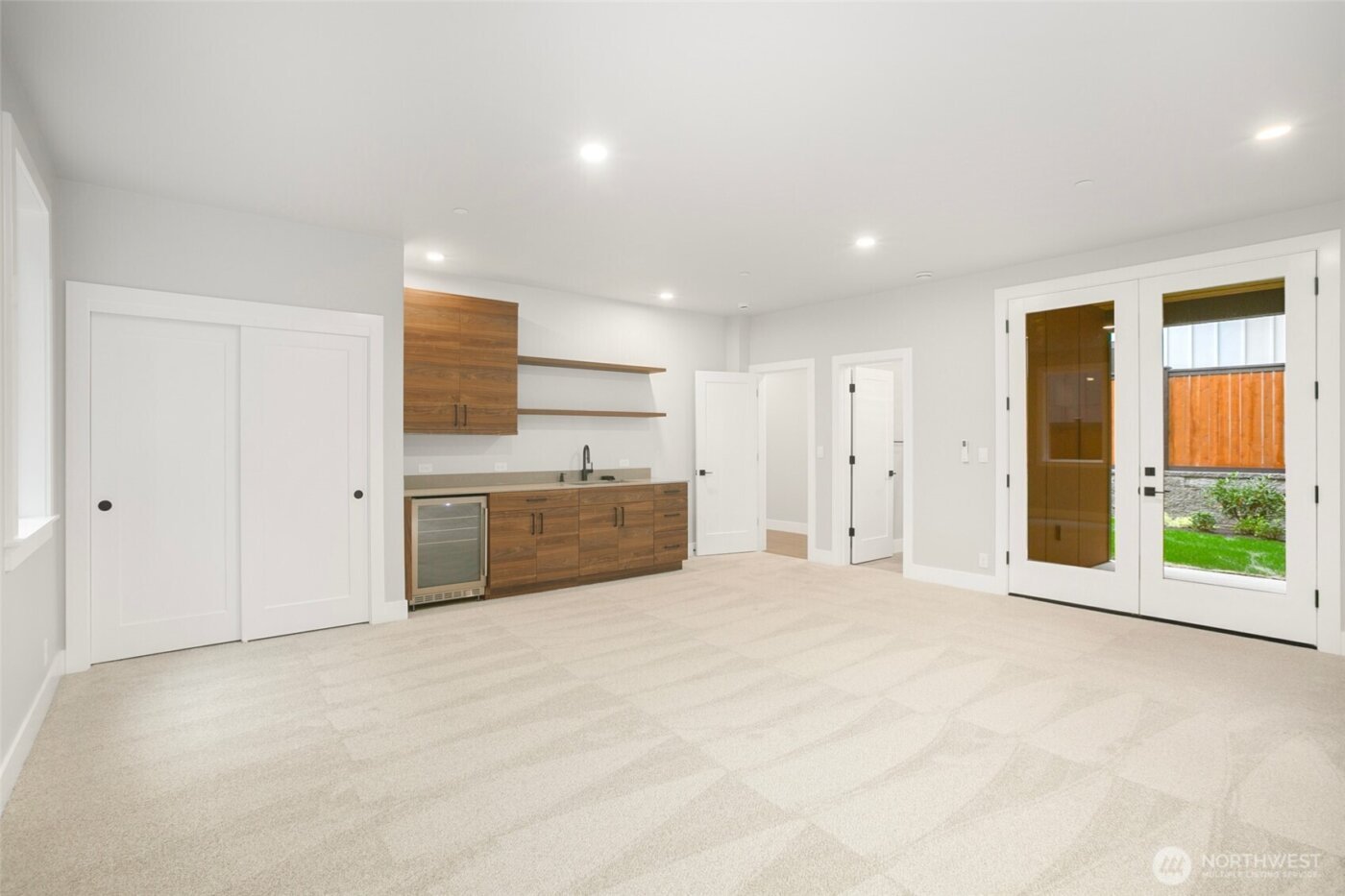 13032 SE 19th Court , Bellevue, WA 98005