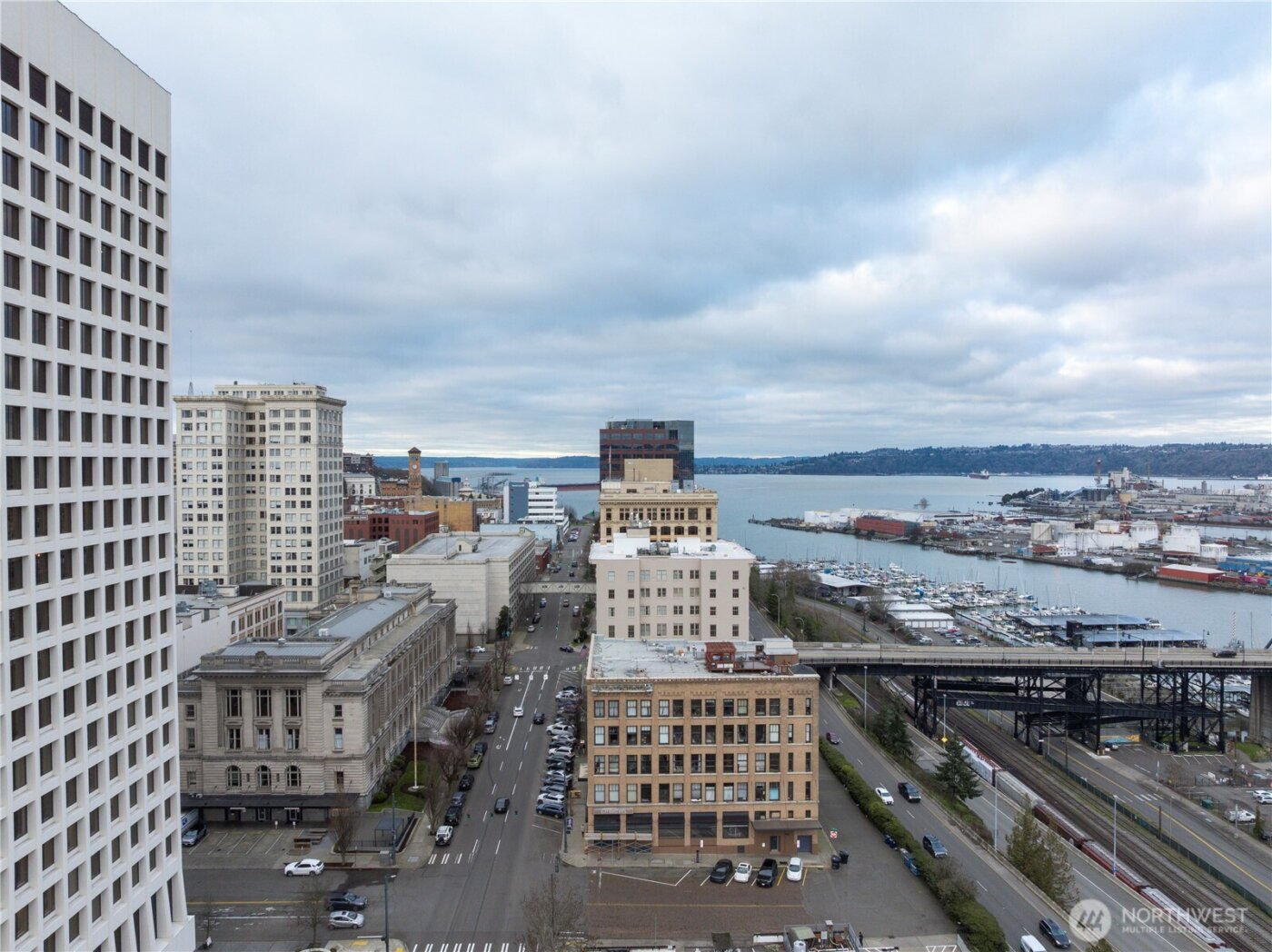 1120 Cliff Avenue #501, Tacoma, WA 98402