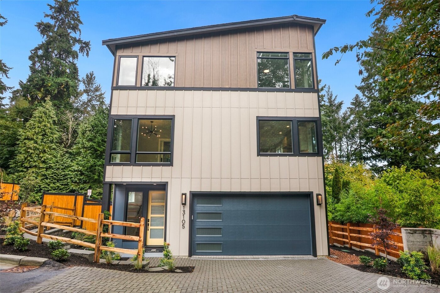 13105 SE 19th Court , Bellevue, WA 98005