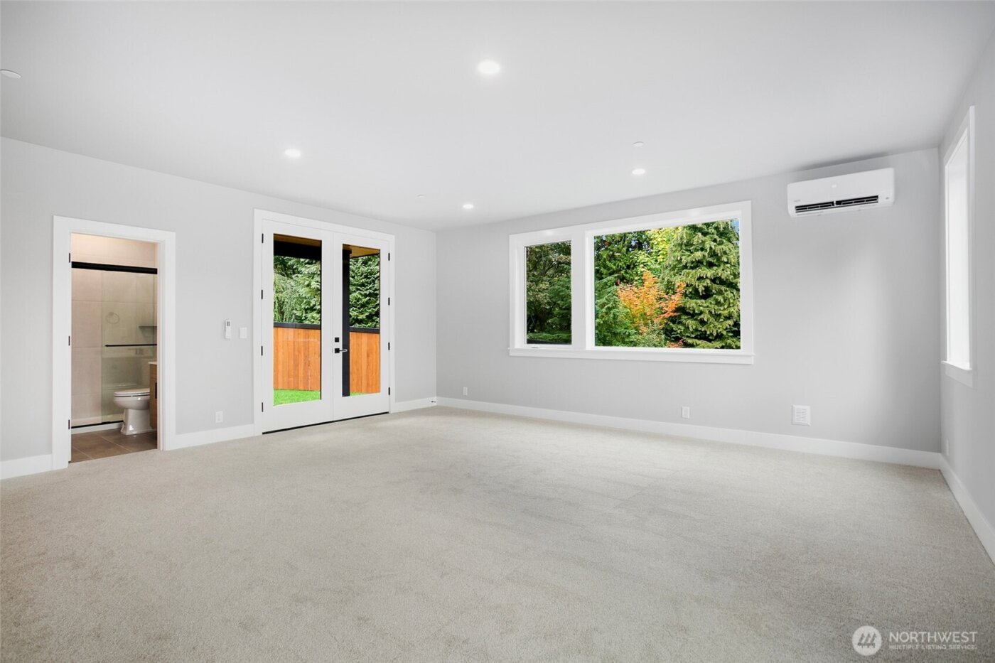 13105 SE 19th Court , Bellevue, WA 98005