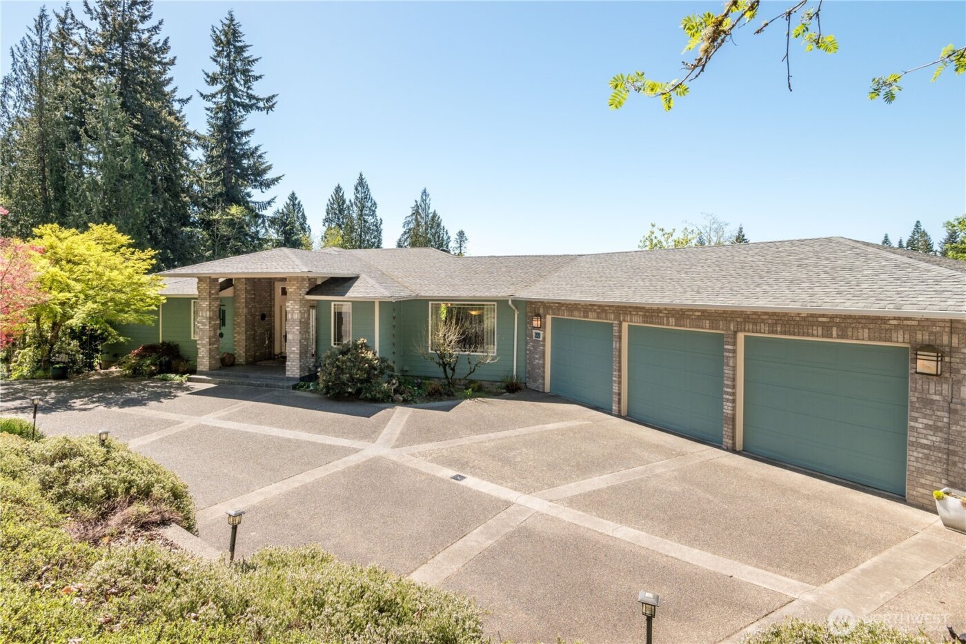 229 Sunset Drive , Longview, WA 98632