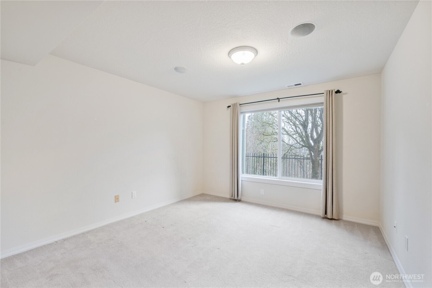 229 Sunset Drive , Longview, WA 98632