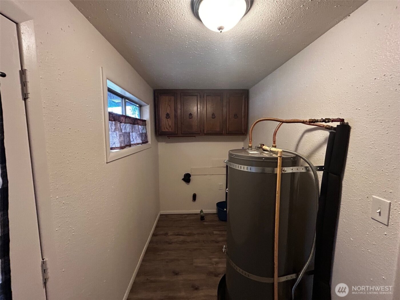 537 16th , Longview, WA 98632