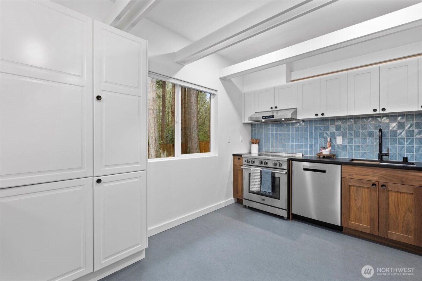 16007 SE 31st Street , Bellevue, WA 98008