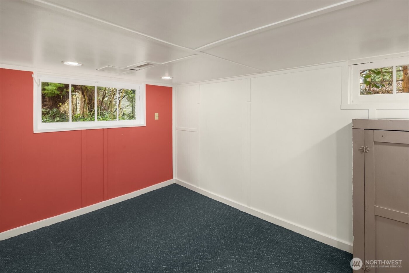 548 NE 102nd Street , Seattle, WA 98125-7418