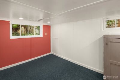 548 NE 102nd Street , Seattle, WA 98125-7418 - Photo 17