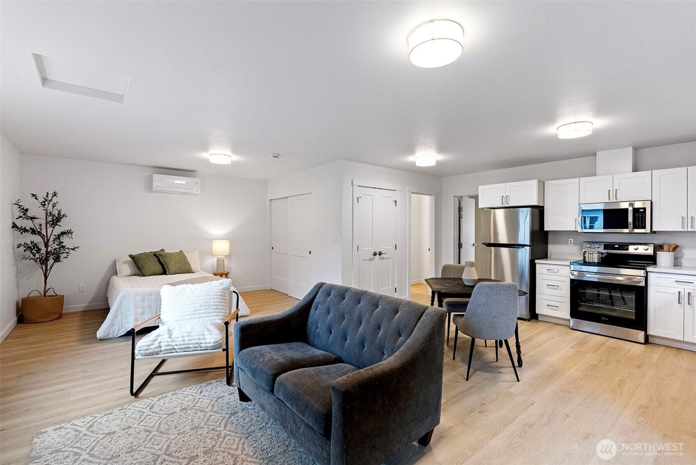 1925 5th Street , Bremerton, WA 98337